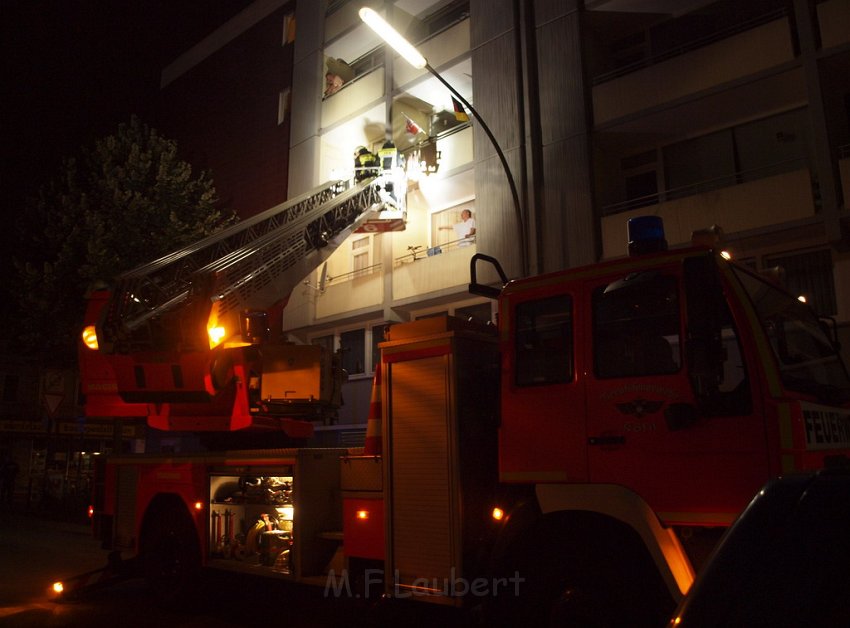 Feuer Koeln Muelheim Berlinerstr P10.JPG